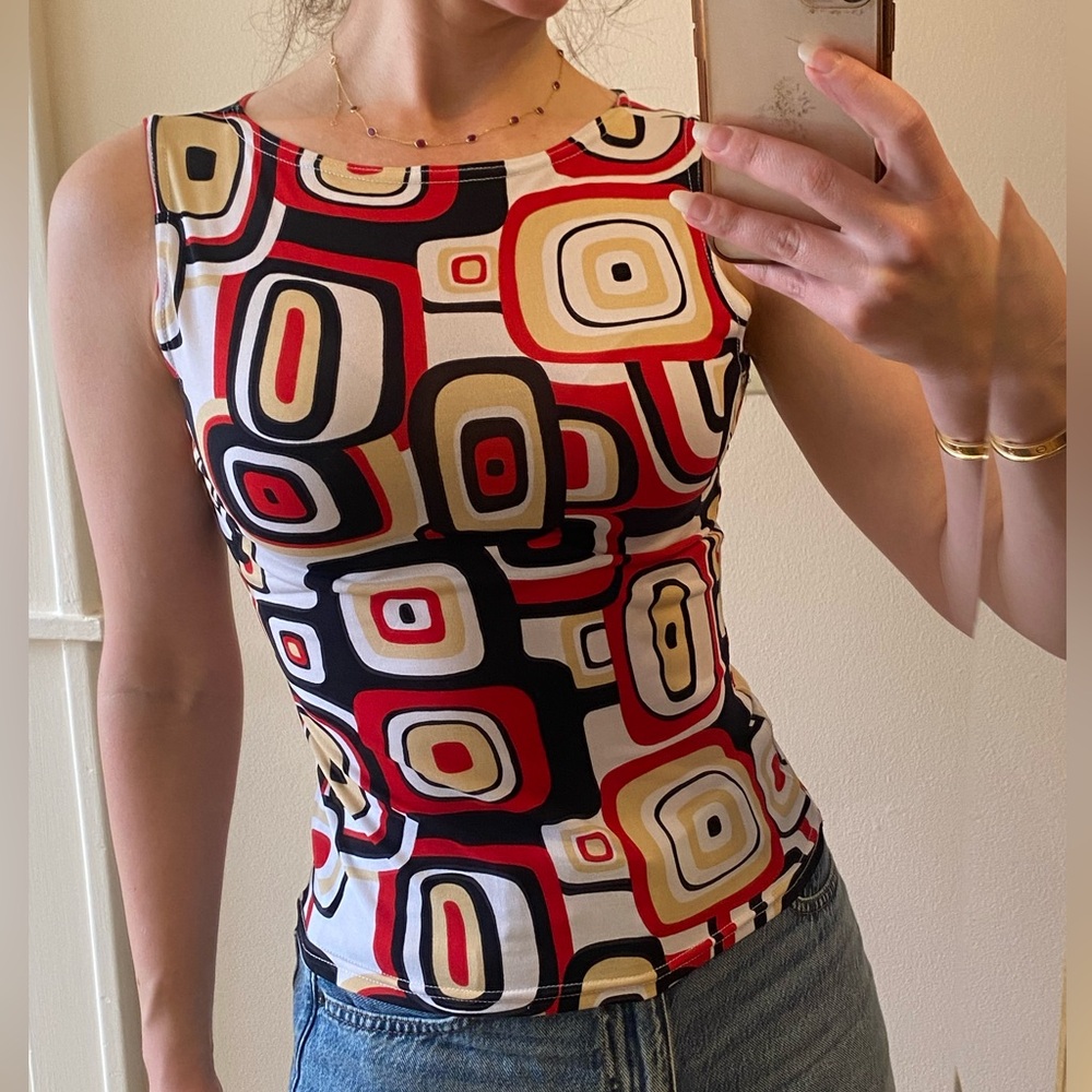 Geometric Patterned Sleeveless Top